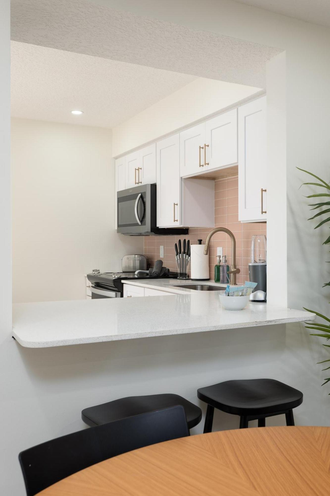 Be A Nomad Lovely 2Br 1Blk From The Ocean Джэксонвилл-Бич Экстерьер фото